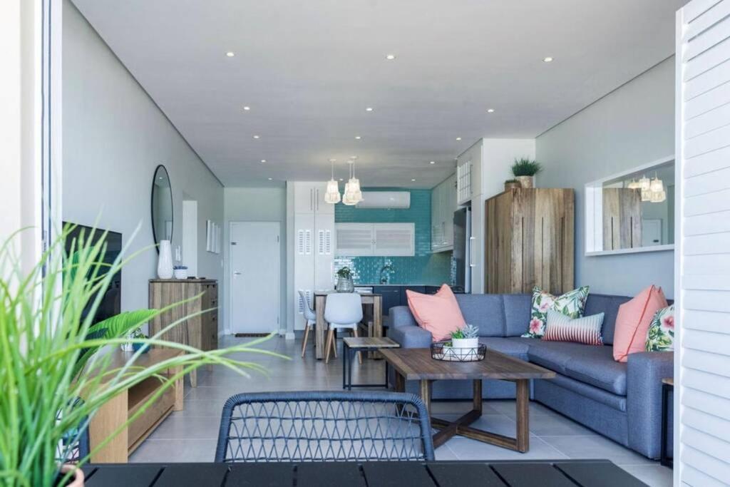 Waterfront Getaway, 2 Bedroom Seaside Bliss Umdloti Exterior foto
